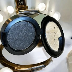 HTF MAC Pressed Pigment Jet Couture 0.1 oz Without Box RETIRED ~FREE SHIPPING~ - Picture 1 of 4