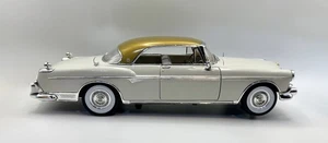 1955 Chrysler Imperial By Signature Models - 1/18 - Diecast - New In Box - Picture 1 of 15