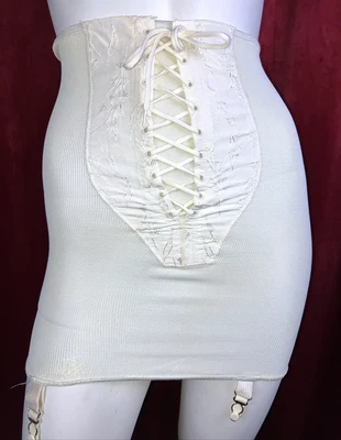 Vintage 30s 40s knit corset front bottom girdle strong control Deco - Image 1 of 4