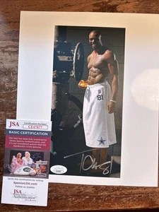 Terrell Owens Signed 8x10 Photo Autograph JSA Certified Locker Room - Picture 1 of 3