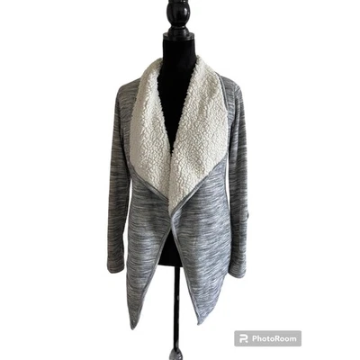 Suéter cascada para mujer de Green Tea Heather S Foto 1 de 4