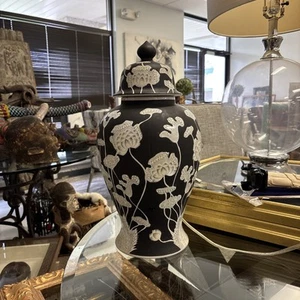 Vintage Andrea by Sadek Black And White Lidded Vase Marked And Numbered - Picture 1 of 11