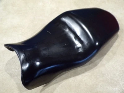 Selim de assento Ducati 900SS ou seja 750 98 99 01 02 - Imagem 1 de 3