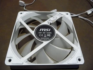 AU SELLER MSI 12V SPI LED 120mm Fan White 6 months self use, perfect - Photo 1/5