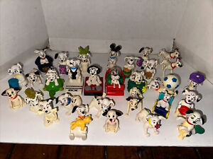 DISNEY LOT OF 30 VINTAGE 101 & 102 DALMATIONS DOG TOYS ALL MIXTURE