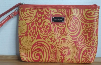 Muñequera cosmética Nine West Foto 1 de 4