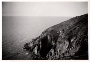 Cliff Beach Life in Denmark 1900 - 1950s Rare Vintage Photo Small Size 9x6cm - Picture 1 of 1