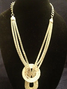 VINTAGE SILVER TONE NECKLACE WITH PARTIAL 3 STAND AND KNOT - Picture 1 of 11