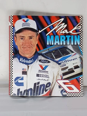 USED 1997 TOPFLIGHT NASCAR MARK MARTIN 3 RING BINDER Cover