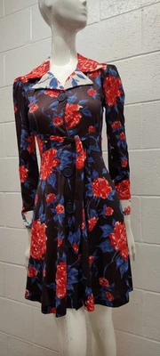 Vestido Discoteca Años 70 Blanco Cuello Rojo Floral Manga Larga Talla S Retro Años 40 ¡Mira! Foto 1 de 4