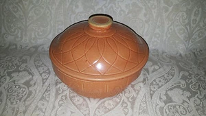 VINTAGE WATT POTTERY YELLOW WARE OVENWARE #8 PUMPKIN LOOPS CASSEROLE BOWL / LID - Picture 1 of 12