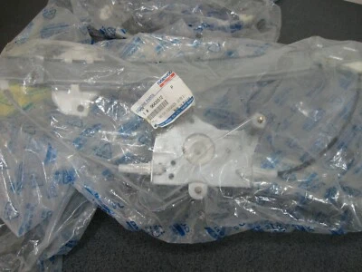 NEW GENUINE DAEWOO LEFT REAR WINDOW REGULATOR (PN 96430512) Foto 1 de 2