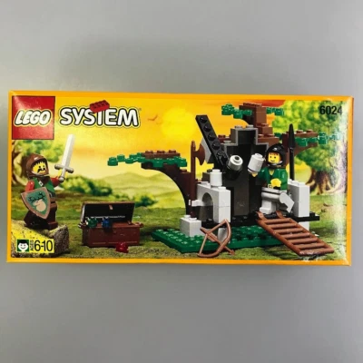 LEGO Systems 6024 Elkwood Lair Discontinued - Image 1 of 4
