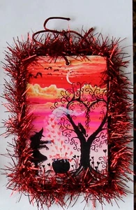 Hermoso adorno de San Valentín hecho a mano bruja con muchos corazones - Imagen 1 de 1