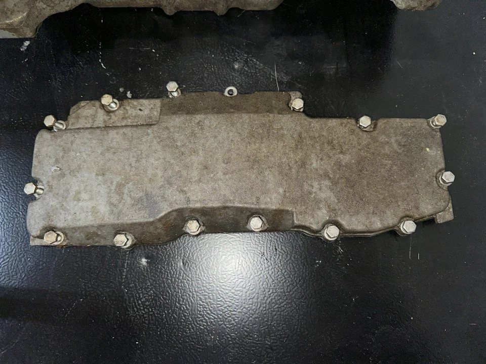 Cubierta de cárter de aceite con pernos Yamaha Vx110 MR1 Foto 1 de 1