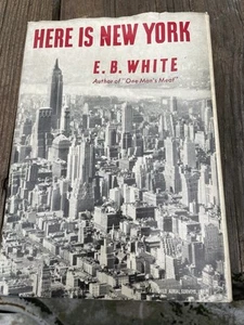 Here is New York E. B. White 1949 FIRST EDITION with dust jacket, illustrated - Foto 1 di 3