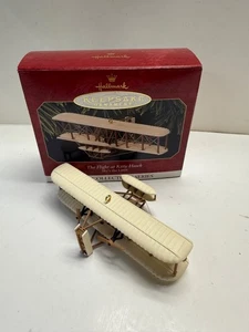 HALLMARK KEEPSAKE THE FLIGHT AT KITTY HAWK WRIGHT BROTHERS ORNAMENT 1997 - Picture 1 of 10