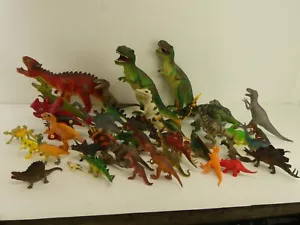 (ref288) Collezione di 42 dinosauri in plastica - Foto 1 di 9