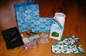 THIRTY ONE BAGS Mixed Lot of 13 Totes Tags Tops & More NIP