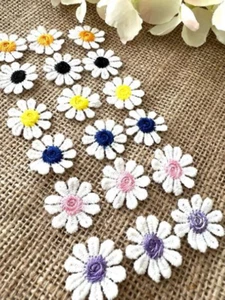 10 x Daisy Flowers, Sew-on embroidered patch, Daisy Appliqués - Picture 1 of 17