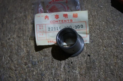 HONDA GENUINO CB550 CB550K CB550F CESTA EMBRAGUE GUÍA CASQUILLO CENTRAL 22116-390-300 Foto 1 de 2