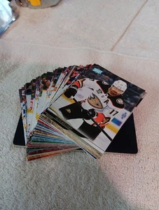 2024-25 Upper Deck Hockey Series 1 Lot of 51 Cards - Bild 1 von 4