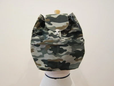 Mochila para mujer Baggu camuflaje algodón lona manos libres juego trabajo bolsa de viaje Foto 1 de 4