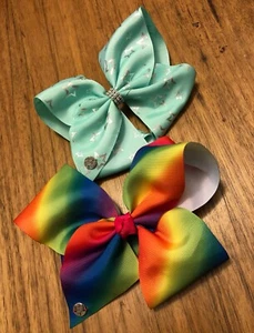 JOJO SIWA Hair Bow Clips x 2, Rainbow & Blue / Silver Stars - Imagen 1 de 9