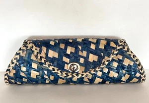 FUN NAVY BLUE & BEIGE WOVEN SEA REED BASKET CLUTCH HAND BAG, HANDMADE - Picture 1 of 5