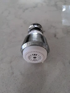 Water Sense High Efficiency Faucet Nozzle Max Flow Rate 1.5 GPM N3115P - Picture 1 of 2