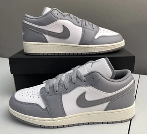 Nike Air Jordan 1 niedrige Vintage graue Schuhe GS Jugend Größe 7Y/8,5W 553560-053 Neu - Bild 1 von 8