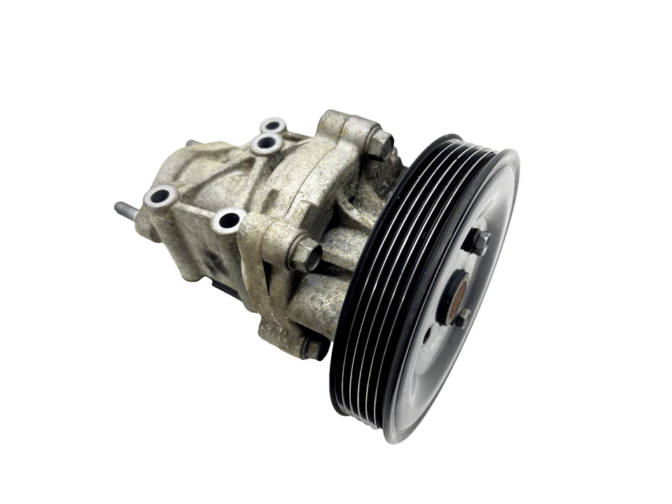 2014 - 2023 JEEP CHEROKEE 2.4L 发动机水泵 带 PULLEY 原始设备制造商 5047389AB — 第 1/4 张图片