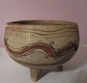 Tazón de cerámica vintage trípode latinoamericano 6 pulgadas de alto 7 pulgadas redondo aprox - Imagen 1 de 6