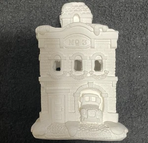 California Creations Fire House - Ready To Paint DIY Craft  VINTAGE - Picture 1 of 6