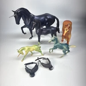 Breyer Unicorns Bellatrix And Spica Solaris Series Set Of 5 Two Saddles READ - Picture 1 of 14