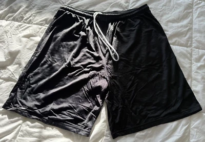 PANTALONES CORTOS DE MALLA NEGROS POR ENCIMA DE LA RODILLA NEW BALANCE VINTAGE PARA HOMBRE! 2XL Foto 1 de 4