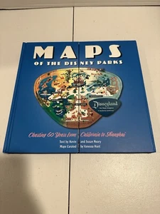 Mappe dei Parchi Disney: Grafica 60 anni dalla California a Shanghai Libro - Foto 1 di 2
