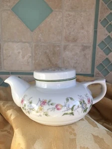 Porcelain Teapot (2 cups) Andrea By Sadek Flowers Pink Yellow Green Trim Japan - Picture 1 of 7