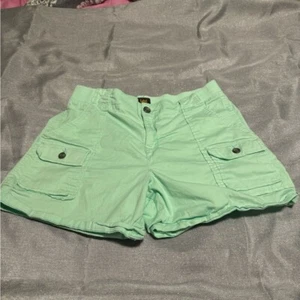 Lee Green Cargo Shorts with Relaxed Fit - Picture 1 of 4