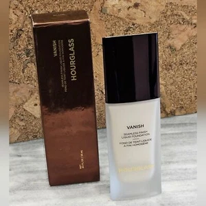 Blanc Hourglass Vanish Seamless Finish Liquid Foundation - Picture 1 of 5