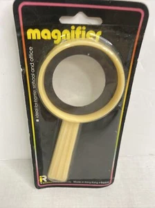 New Vintage Old Stock Reliance Reading Magnifing Glass Hong Kong Approx 5-1/2” - Picture 1 of 6