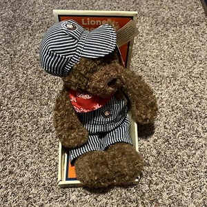 LIONEL 2008 TEDDY BEAR TRAIN ENGINEER Only At Target - Picture 1 of 3