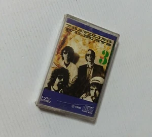 NOS "RARE" CASSETTE TAPE THE TRAVELING WILBURYS VOL.3 : SEALED - Picture 1 of 6