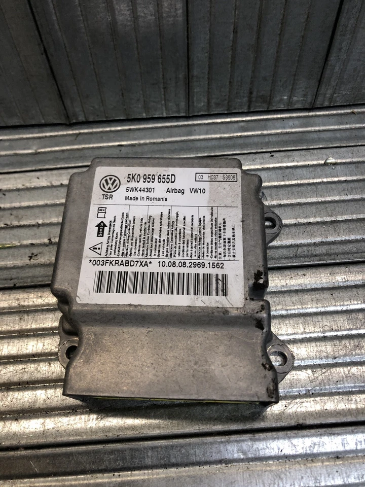 Módulo de control SRS ECU 5K0959655D para VW Golf MK6 2009-2012 Foto 1 de 3
