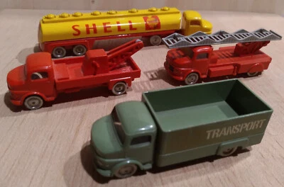 camion LEGO vintage anni 60, cisterna, gru, pompieri, transporter, mercedes - Immagine 1 di 4
