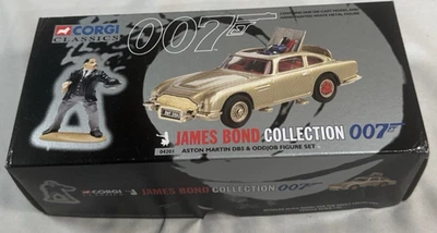 Corgi 04201 James Bond 007 GOLD Aston Martin DB5 Oddjob Figure Set 1997 New (50B - Image 1 of 4
