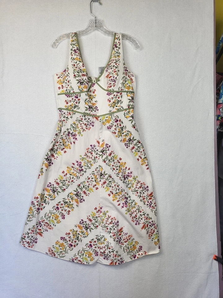 R & K ORIGINALS CREAM FLORAL SLEEVELESS KNEE LENGTH WOMENS DRESS - Image 1 of 4