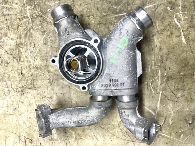 08 - 13 BMW E9X S65 M3 4.0L V8 - CARCASA TERMOSTATO 7838482 OEM Foto 1 de 3