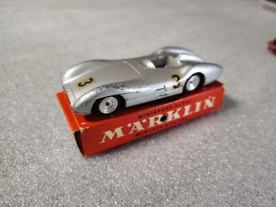 Coche de carreras Mercedes Formula Marklin 8010 vintage años 50 con caja. Raro. Ver fotos Foto 1 de 4