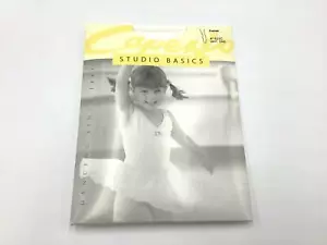 Capezio Girls Studio Basics Footed Tight Size Child One Color White New - Picture 1 of 2